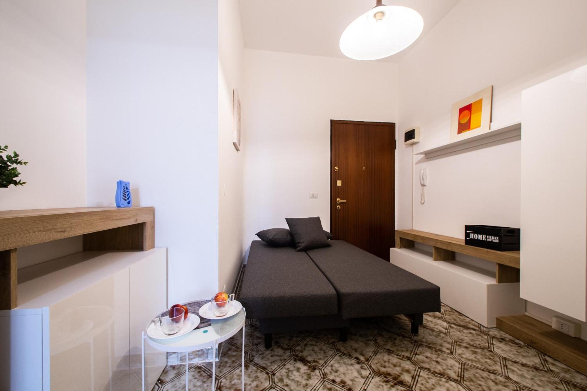 Milano-Linate Suite Self Check In & Free Parking Buitenkant foto